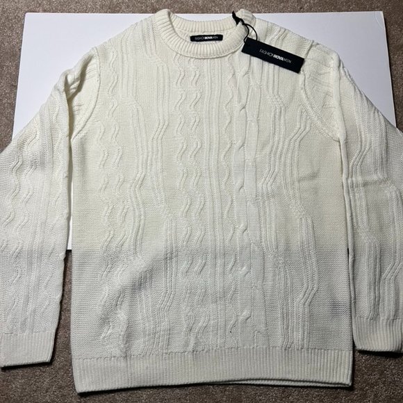 Men's Sweater - Picture 1 of 2